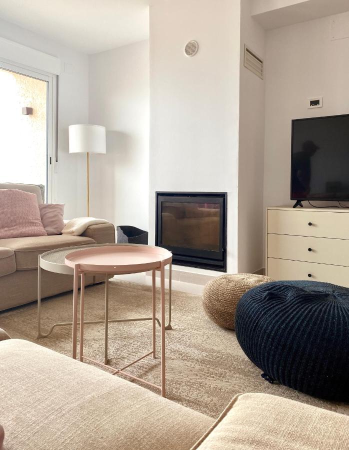 הוילה Perelló Modern Beachfront Townhouse מראה חיצוני תמונה